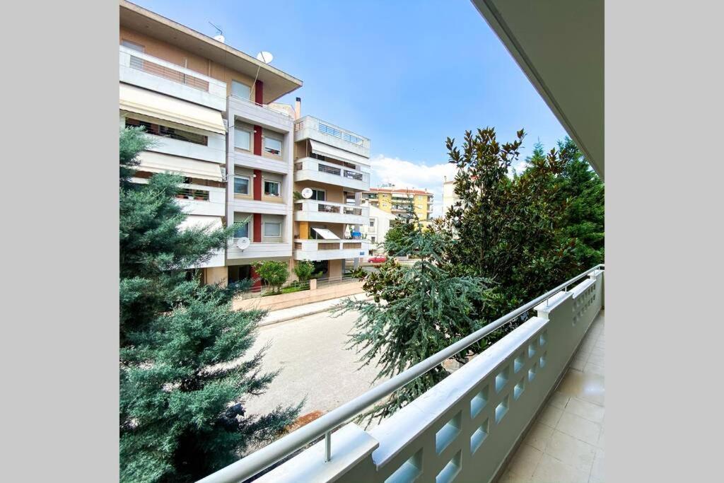 Green apartment with view Komotini Buitenkant foto